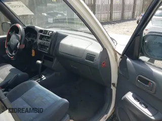 1997 Toyota RAV4 with VIN JT3HP10V2V7037117, listed as a IAAI auction lot 42455431 with 430,346 mi miles and . Bid and sale history available at DreamBid. Image 5.