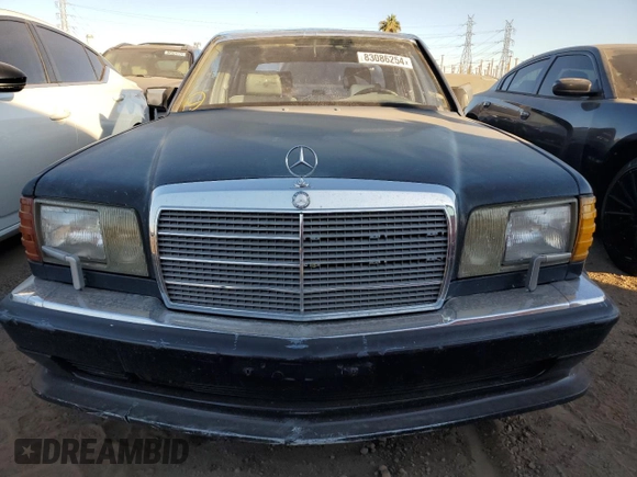 1990 Mercedes-Benz 560 with VIN WDBCA39EXLA503543, listed as a Copart auction lot 83086254 with 195,635 mi miles and Clean Title. Bid and sale history available at DreamBid. Image 5.
