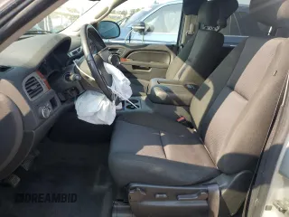 2010 Chevrolet Suburban LS with VIN 1GNUCHE08AR188822, listed as a Copart auction lot 70681704 with 161,596 mi miles and Clean Title. Bid and sale history available at carsss.com. Image 7.