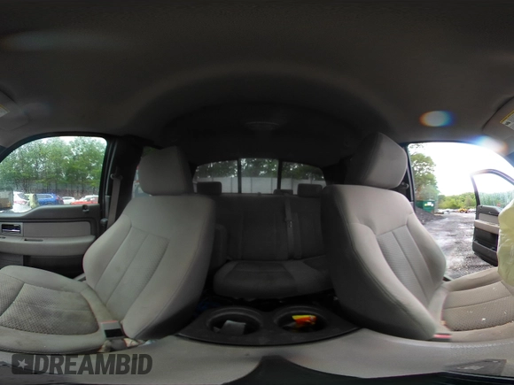 2009 Ford F-150 STX с VIN 1FTRX148X9FB49549, выставлен на аукционе IAAI как лот 42321152 с пробегом 143 956 миль миль и . История ставок и продаж доступна на DreamBid. Изображение 19.