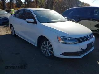 2013 Volkswagen Jetta SE with VIN 3VWDP7AJXDM359188, listed as a IAAI auction lot 40790094 with 84,286 mi miles and . Bid and sale history available at DreamBid. Image 1.