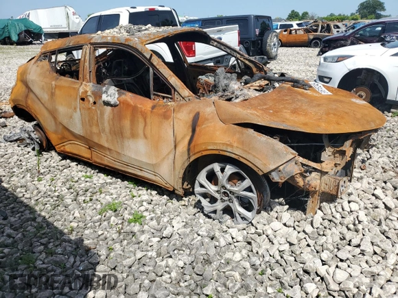 2018 Toyota C-HR XLE with VIN NMTKHMBX3JR049998, listed as a Copart auction lot 61815245 with Not provided miles and Non repairable. Bid and sale history available at DreamBid. Image 4.