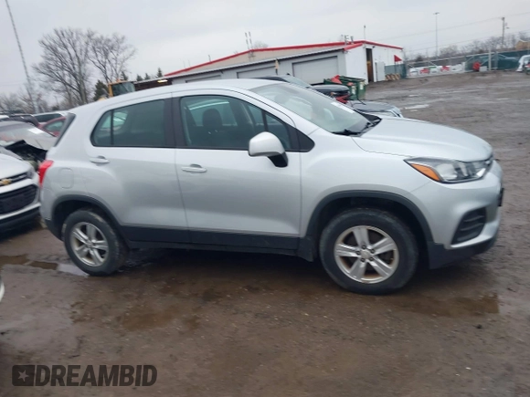 2020 Chevrolet Trax LS with VIN 3GNCJNSBXLL112258, listed as a IAAI auction lot 41657907 with 133,412 mi miles. Bid and sale history available at carsss.com. Image 13.