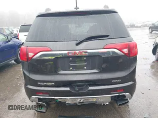 2017 GMC Acadia Denali with VIN 1GKKNXLS0HZ300181, listed as a IAAI auction lot 41434181 with 198,790 mi miles and . Bid and sale history available at carsss.com. Image 17.