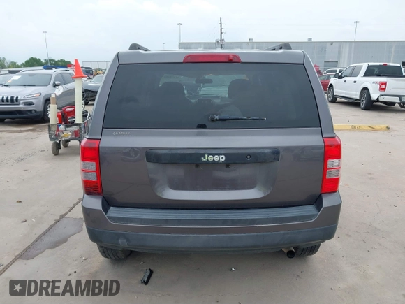 2015 Jeep Patriot Altitude Edition with VIN 1C4NJPBA3FD419477, listed as a IAAI auction lot 41878058 with 174,652 mi miles. Bid and sale history available at carsss.com. Image 16.