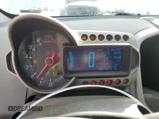 2016 Chevrolet Sonic LTZ z VIN 1G1JE6SB8G4159979, wystawiony jako Copart lot #83398084 z przebiegiem 120 767 mil mil oraz Szkoda całkowita • Salvage title. Historia ofert i sprzedaży dostępna na DreamBid. Obrazek 9.
