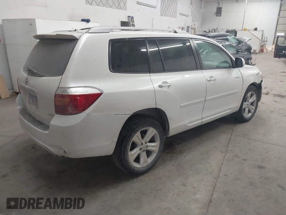 2010 Toyota Highlander Limited with VIN 5TDDK3EH6AS017928, listed as a IAAI auction lot 41614252 with 200,594 mi miles and . Bid and sale history available at DreamBid. Image 4.