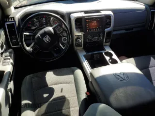 2015 Ram 1500 Big Horn z VIN 1C6RR7LM7FS643714, wystawiony jako Copart lot #49591905 z przebiegiem 97 309 mil mil oraz Szkoda całkowita • Salvage title. Historia ofert i sprzedaży dostępna na DreamBid. Obrazek 8.