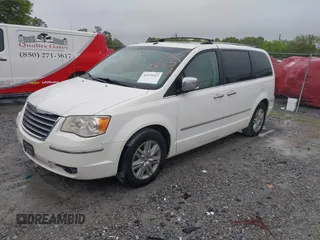 2008 Chrysler Town & Country Limited with VIN 2A8HR64X38R134031, listed as a IAAI auction lot 41979347 with 173,810 mi miles. Bid and sale history available at carsss.com. Image 2.