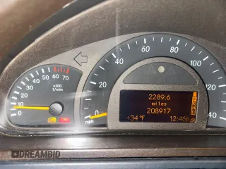 2002 Mercedes-Benz G-Class with VIN WDCYR49E22X132146, listed as a Copart auction lot 46248815 with 208,917 mi miles and Salvage Title. Bid and sale history available at carsss.com. Image 8.