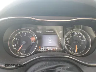 2019 Jeep Cherokee Limited z VIN 1C4PJLDB8KD454114, wystawiony jako Copart lot #57780995 z przebiegiem 125 266 mil mil oraz Szkoda całkowita • Salvage title. Historia ofert i sprzedaży dostępna na DreamBid. Obrazek 9.