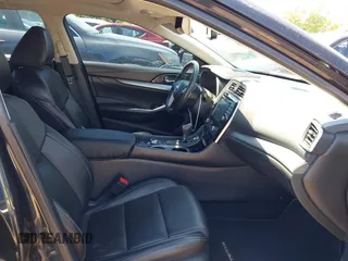2016 Nissan Maxima SR z VIN 1N4AA6AP7GC902644, wystawiony jako IAAI lot #42220764 z przebiegiem 137 980 mil mil oraz . Historia ofert i sprzedaży dostępna na DreamBid. Obrazek 5.