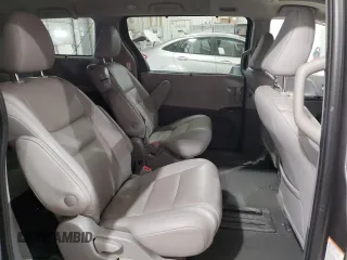 2020 Toyota Sienna XLE Auto Access Seat with VIN 5TDYZ3DC4LS039013, listed as a Copart auction lot 46858545 with 103,103 mi miles and Salvage Title. Bid and sale history available at carsss.com. Image 11.