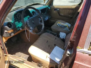 1982 Mercedes-Benz 300 D с VIN WDBAB33A0CB004853, выставлен на аукционе Copart как лот 60577005 с пробегом 337 870 миль миль и Чистый • Clean title. История ставок и продаж доступна на DreamBid. Изображение 7.