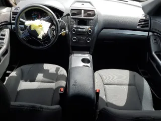 2017 Ford Police Interceptor Utility z VIN 1FM5K8AR1HGC86676, wystawiony jako Copart lot #56984885 z przebiegiem 88 933 mil mil oraz Tytuł czysty. Historia ofert i sprzedaży dostępna na DreamBid. Obrazek 8.