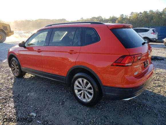 2018 Volkswagen Tiguan S with VIN 3VV1B7AX7JM029207, listed as a Copart auction lot 77978224 with 103,900 mi miles and Salvage Title. Bid and sale history available at carsss.com. Image 2.