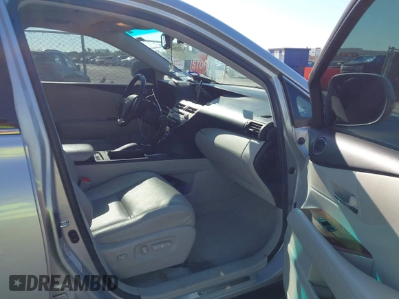 2010 Lexus RX 350 с VIN 2T2ZK1BA8AC027723, выставлен на аукционе IAAI как лот 42228537 с пробегом 181 140 миль миль и . История ставок и продаж доступна на DreamBid. Изображение 5.