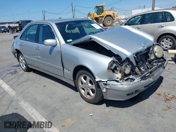 2002 Mercedes-Benz E-Class with VIN WDBJF65J32B485084, listed as a IAAI auction lot 41976183 with 1 mi miles. Bid and sale history available at carsss.com. Image 1.