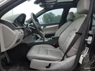 2008 Mercedes-Benz C 300 Sport with VIN WDDGF54X58F111191, listed as a Copart auction lot 58345335 with 181,634 mi miles and Salvage title. Bid and sale history available at DreamBid. Image 7.