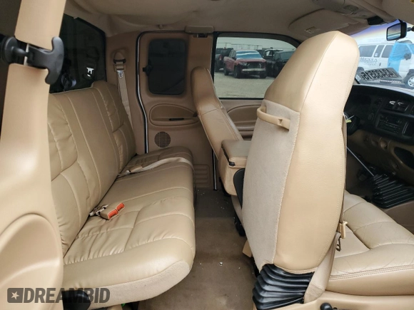 2001 Dodge Ram 3500 with VIN 1B7MC33781J536158, listed as a Copart auction lot 43433515 with 124,856 mi miles and Salvage Title. Bid and sale history available at carsss.com. Image 10.