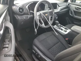 2022 Chevrolet Blazer LT z VIN 3GNKBCR42NS201643, wystawiony jako Copart lot #55244745 z przebiegiem Nie podano mil oraz Nie do naprawy • Non repairable. Historia ofert i sprzedaży dostępna na DreamBid. Obrazek 8.