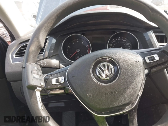 2018 Volkswagen Tiguan S with VIN 3VV1B7AX6JM108786, listed as a IAAI auction lot 41708099 with 162,289 mi miles and . Bid and sale history available at DreamBid. Image 11.