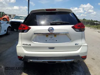 2020 Nissan Rogue SV with VIN KNMAT2MT5LP541763, listed as a Copart auction lot 60808755 with 119,095 mi miles and Clean title. Bid and sale history available at DreamBid. Image 6.