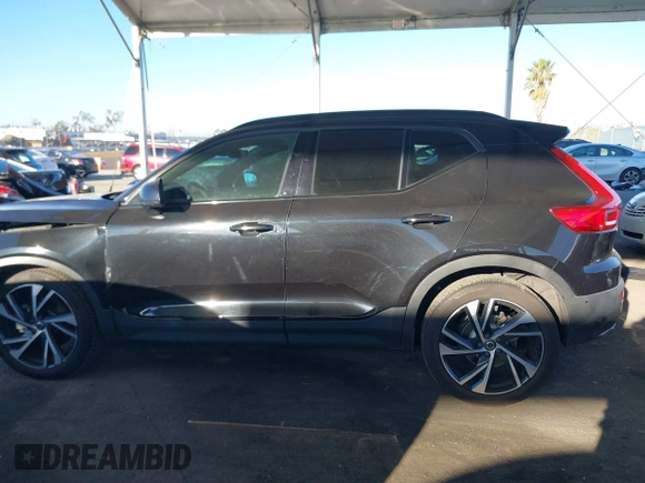 2020 Volvo XC40 R-Design с VIN YV4162UM6L2224973, выставлен на аукционе IAAI как лот 41646446 с пробегом 61 156 миль миль и . История ставок и продаж доступна на DreamBid. Изображение 14.