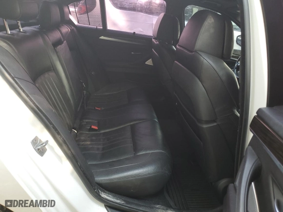 2015 BMW M5 with VIN WBSFV9C5XFD595229, listed as a Copart auction lot 63020514 with 0 mi miles and Salvage Title. Bid and sale history available at carsss.com. Image 10.