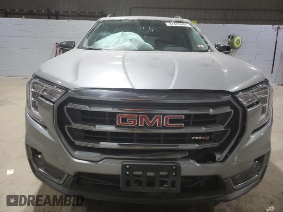 2024 GMC Terrain AT4 with VIN 3GKALYEG9RL267822, listed as a Copart auction lot 87405664 with 5,554 mi miles and Salvage Title. Bid and sale history available at DreamBid. Image 5.