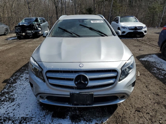 2015 Mercedes-Benz GLA-Class GLA 250 with VIN WDCTG4GB1FJ103383, listed as a Copart auction lot 50521145 with 98,132 mi miles and Clean Title. Bid and sale history available at carsss.com. Image 5.