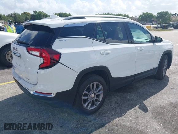 2024 GMC Terrain SLT with VIN 3GKALVEG2RL279907, listed as a IAAI auction lot 41951454 with 22,325 mi miles. Bid and sale history available at carsss.com. Image 4.