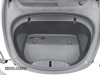 2020 Tesla Model 3 Performance z VIN 5YJ3E1EC4LF625109, wystawiony jako IAAI lot #41735149 z przebiegiem 95 010 mil mil oraz . Historia ofert i sprzedaży dostępna na DreamBid. Obrazek 10.