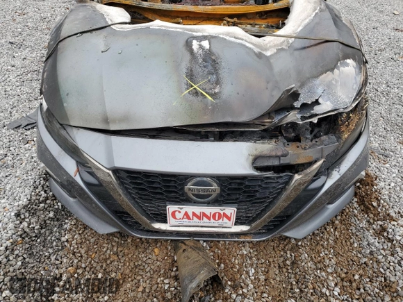 2020 Nissan Altima SR with VIN 1N4AL4CV7LC114144, listed as a Copart auction lot 46984015 with Not Provided miles and Salvage Title. Bid and sale history available at carsss.com. Image 11.