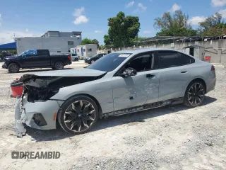 2025 BMW i5 eDrive40 with VIN WBY33FK05SCT61633, listed as a Copart auction lot 59537065 with 6,160 mi miles and Salvage title. Bid and sale history available at DreamBid. Image 1.