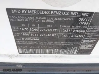 2011 Mercedes-Benz GL-Class GL 550 with VIN 4JGBF8GE4BA736651, listed as a IAAI auction lot 41625766 with 167,333 mi miles. Bid and sale history available at carsss.com. Image 9.