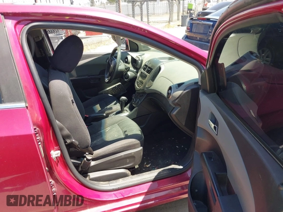2014 Chevrolet Sonic LT with VIN 1G1JC5SH7E4121869, listed as a IAAI auction lot 42204925 with 122,394 mi miles and . Bid and sale history available at DreamBid. Image 5.