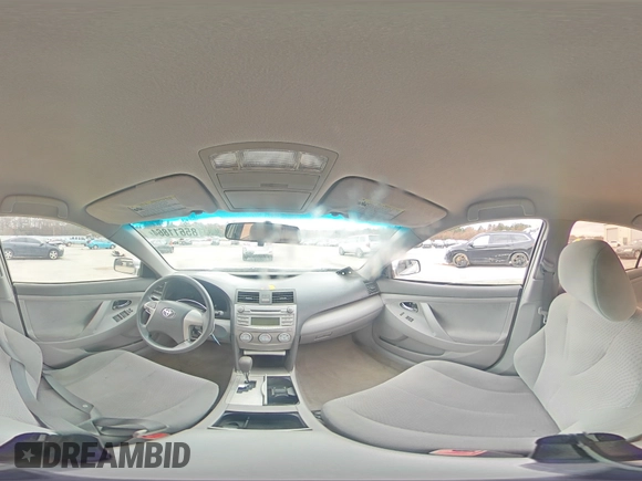 2010 Toyota Camry z VIN 4T1BF3EK2AU103008, wystawiony jako Copart lot #85611864 z przebiegiem 97 116 mil mil oraz Szkoda całkowita • Salvage title. Historia ofert i sprzedaży dostępna na DreamBid. Obrazek 13.