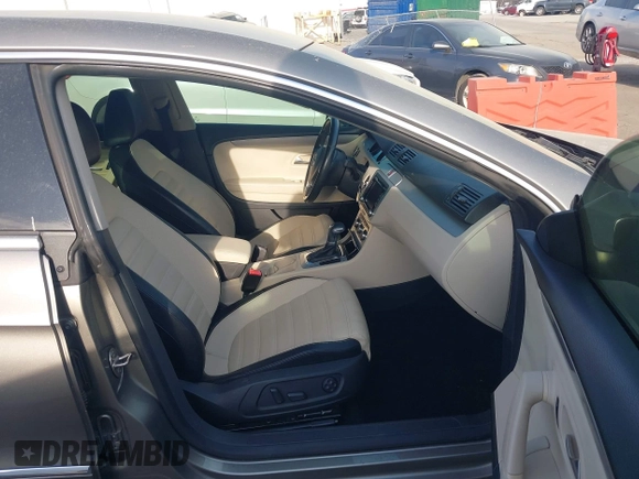 2011 Volkswagen CC Sport with VIN WVWMN7AN5BE719367, listed as a IAAI auction lot 41900740 with 156,012 mi miles. Bid and sale history available at carsss.com. Image 5.
