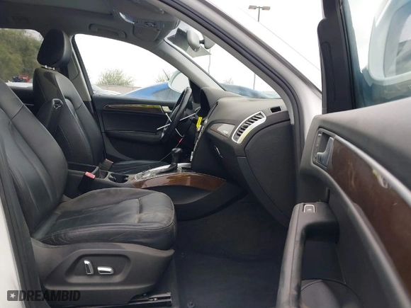 2016 Audi Q5 Premium with VIN WA1C2AFP9GA018285, listed as a IAAI auction lot 40931565 with 68,743 mi miles. Bid and sale history available at carsss.com. Image 5.