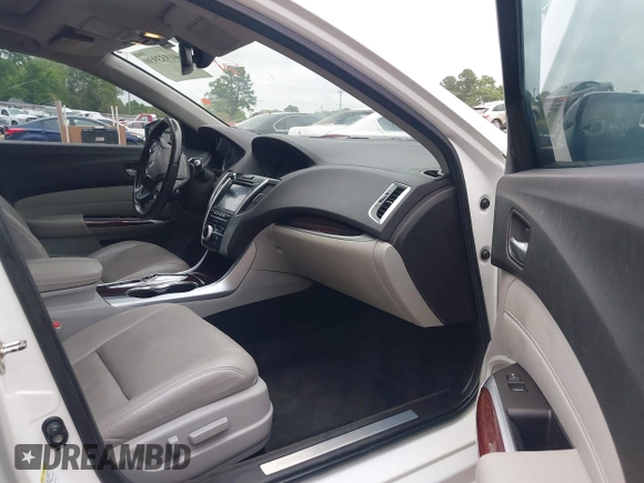 2015 Acura TLX V6 Tech with VIN 19UUB2F55FA024728, listed as a IAAI auction lot 41933939 with 185,413 mi miles. Bid and sale history available at carsss.com. Image 5.