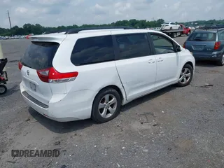 2014 Toyota Sienna LE AAS с VIN 5TDKK3DC9ES496428, выставлен на аукционе IAAI как лот 42623561 с пробегом 432 867 миль миль и . История ставок и продаж доступна на DreamBid. Изображение 4.