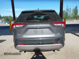 2022 Toyota RAV4 Hybrid SE with VIN 2T3T6RFVXNW033965, listed as a IAAI auction lot 42368450 with 27,377 mi miles and . Bid and sale history available at DreamBid. Image 17.