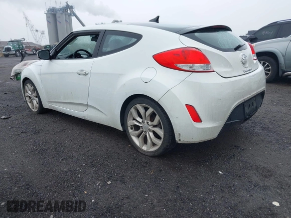 2013 Hyundai Veloster w/Gray Int с VIN KMHTC6AD5DU089115, выставлен на аукционе IAAI как лот 42498078 с пробегом 119 144 миль миль и . История ставок и продаж доступна на DreamBid. Изображение 3.
