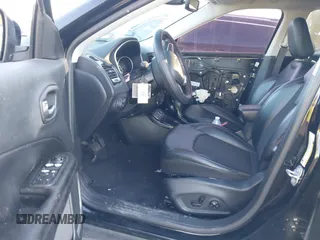 2018 Jeep Compass Latitude с VIN 3C4NJCBB0JT502028, выставлен на аукционе IAAI как лот 42702509 с пробегом 198 712 миль миль и . История ставок и продаж доступна на DreamBid. Изображение 5.