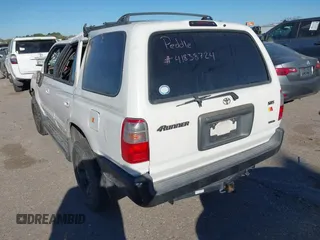 2000 Toyota 4Runner SR5 z VIN JT3GN86R8Y0141418, wystawiony jako IAAI lot #41838724 z przebiegiem Nie podano mil oraz . Historia ofert i sprzedaży dostępna na DreamBid. Obrazek 3.