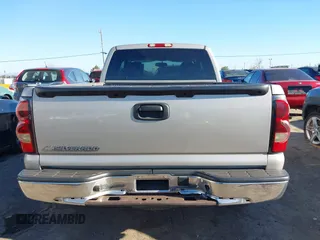 2006 Chevrolet Silverado 1500 Work Truck with VIN 1GCEC19X86Z240775, listed as a IAAI auction lot 41878620 with 198,686 mi miles. Bid and sale history available at carsss.com. Image 16.