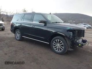 2018 Ford Expedition Limited with VIN 1FMJU2AT4JEA53197, listed as a IAAI auction lot 41318213 with 140,588 mi miles. Bid and sale history available at carsss.com. Image 1.