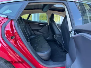 2013 Tesla Model S with VIN 5YJSA1CG5DFP18929, listed as a Copart auction lot 67245595 with 111,151 mi miles and Clean title. Bid and sale history available at DreamBid. Image 6.