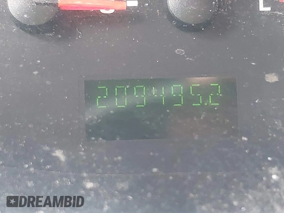 2007 Ford Econoline Cargo Commercial with VIN 1FTNE14WX7DB27840, listed as a IAAI auction lot 42095717 with 209,495 mi miles and . Bid and sale history available at DreamBid. Image 7.